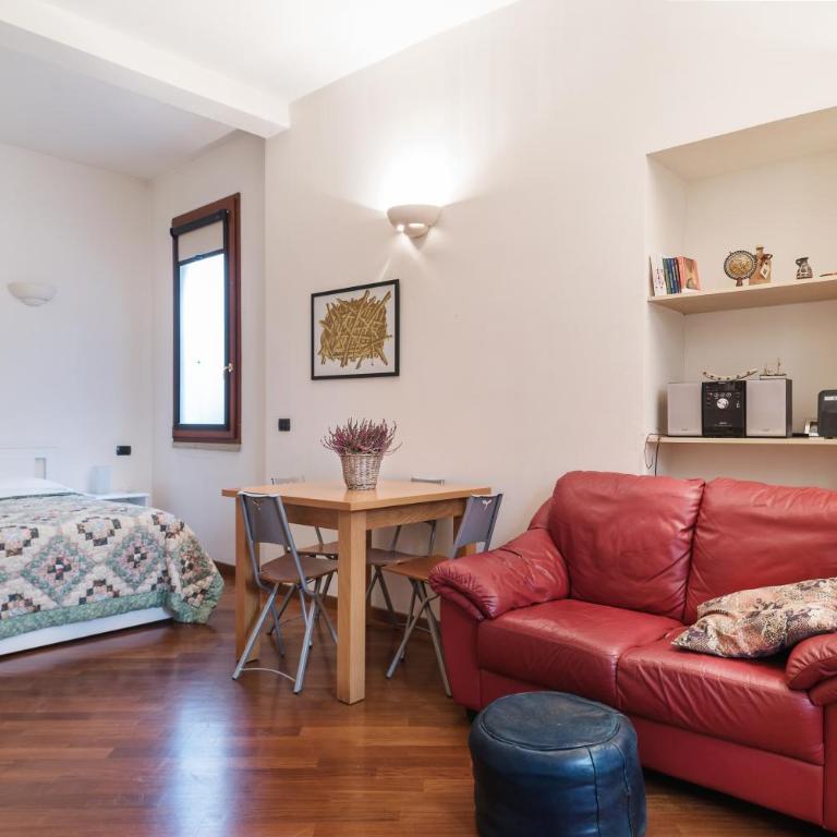 GuestHost - Bologna Central Studio - Studio Apartment - 4
