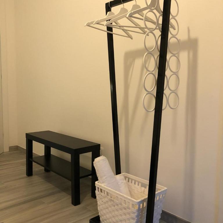 Four Rooms - Camera Singola con Balcone - 4