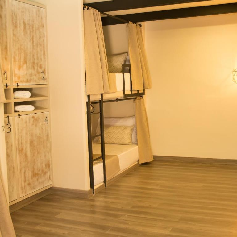 Medellín Vibes - Bed in 4-Bed Mixed Dormitory Room - 1