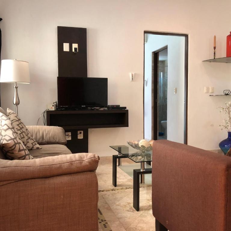 Lilas del Mar Apartments - Two-Bedroom Apartment with Balcony - 11