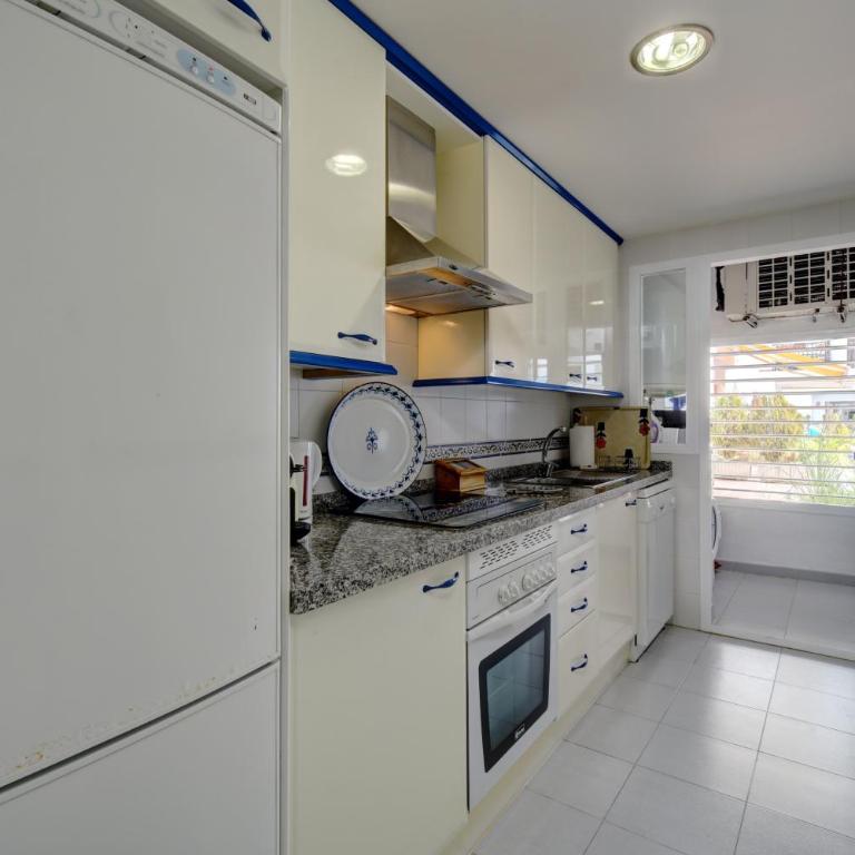 Apartamento 409 Marina Real Puerto de la Duquesa playa - Apartamento - 20