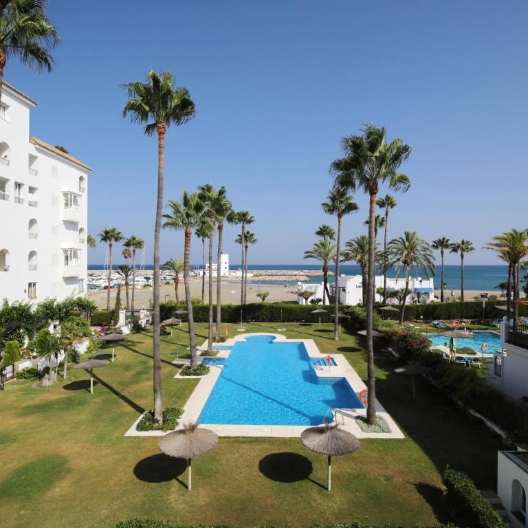 Apartamento 409 Marina Real Puerto de la Duquesa playa - Apartamento - 46