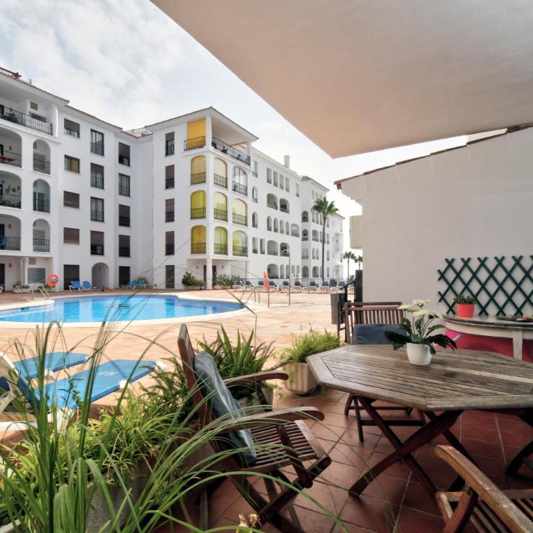 Apartamento 409 Marina Real Puerto de la Duquesa playa - Apartamento - 34