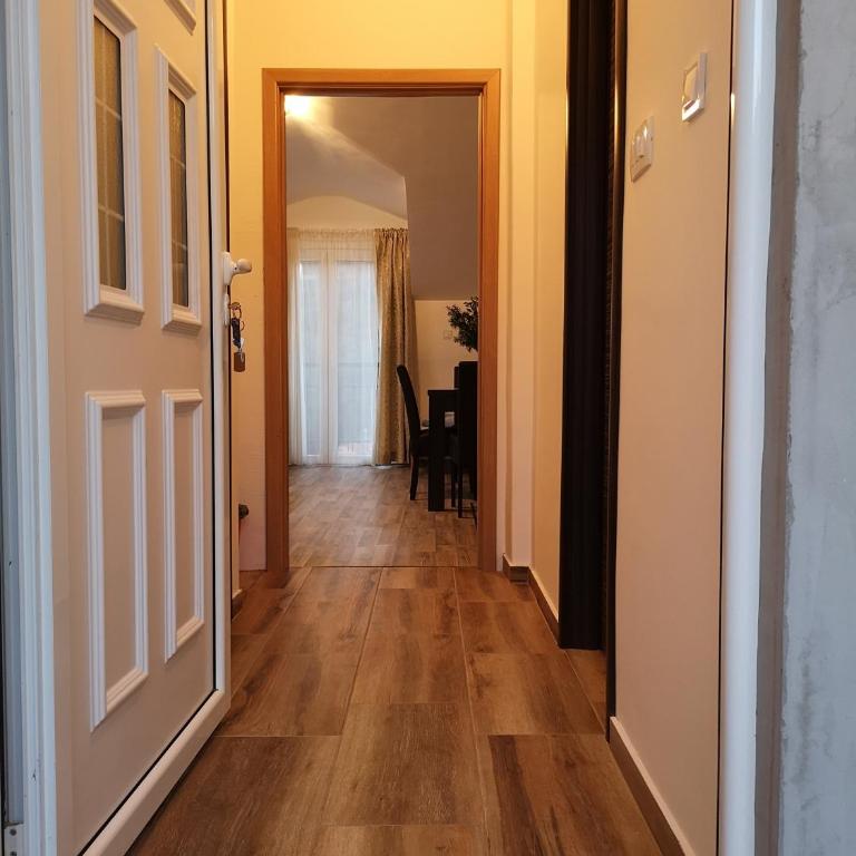 Apartmani Cirovic Luxury - Apartment with Terrace - 18