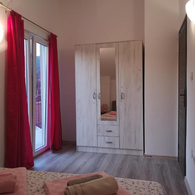 Apartmani Cirovic Luxury - Apartment with Terrace - 12