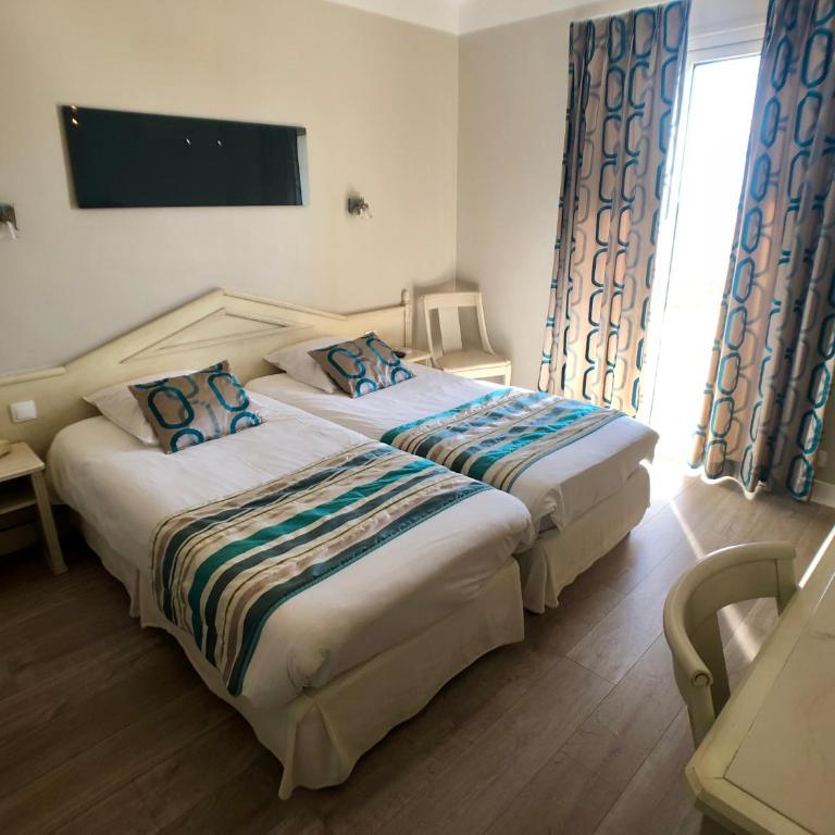 Hôtel Méditerranée - Chambre Lits Jumeaux avec Vue sur Mer - 1er Étage - 4