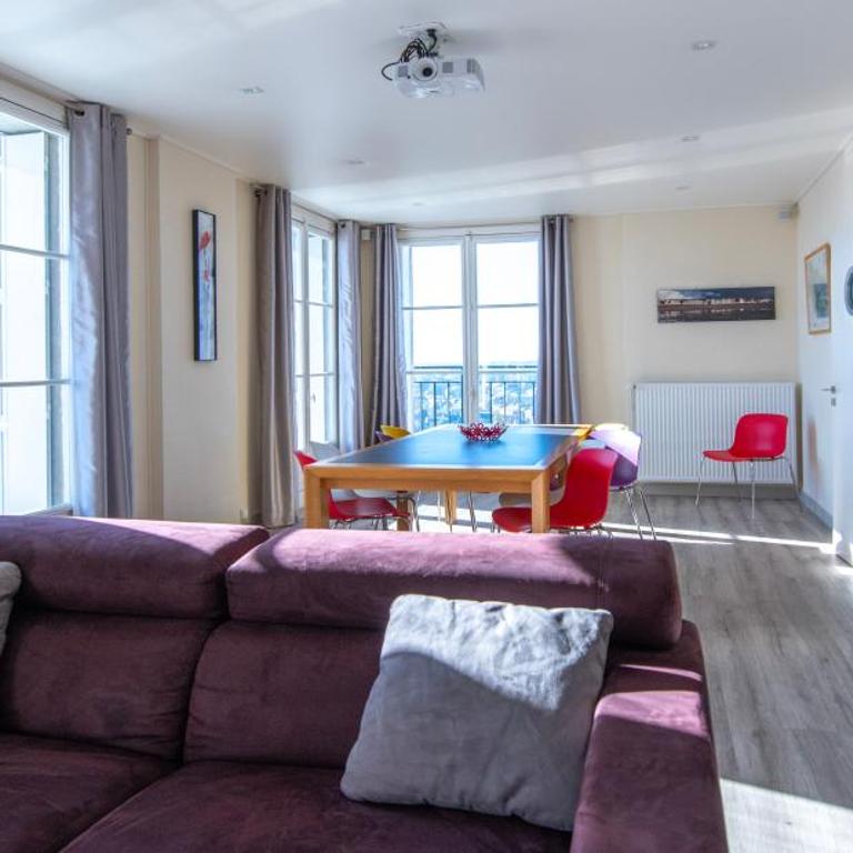 Le 360 TOUR PERRET 19eme PANORAMA 4 ETOILES - Appartement Deluxe - 40