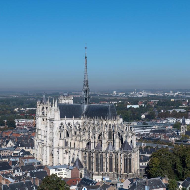 Le 360 TOUR PERRET 19eme PANORAMA 4 ETOILES - Appartement Deluxe - 43