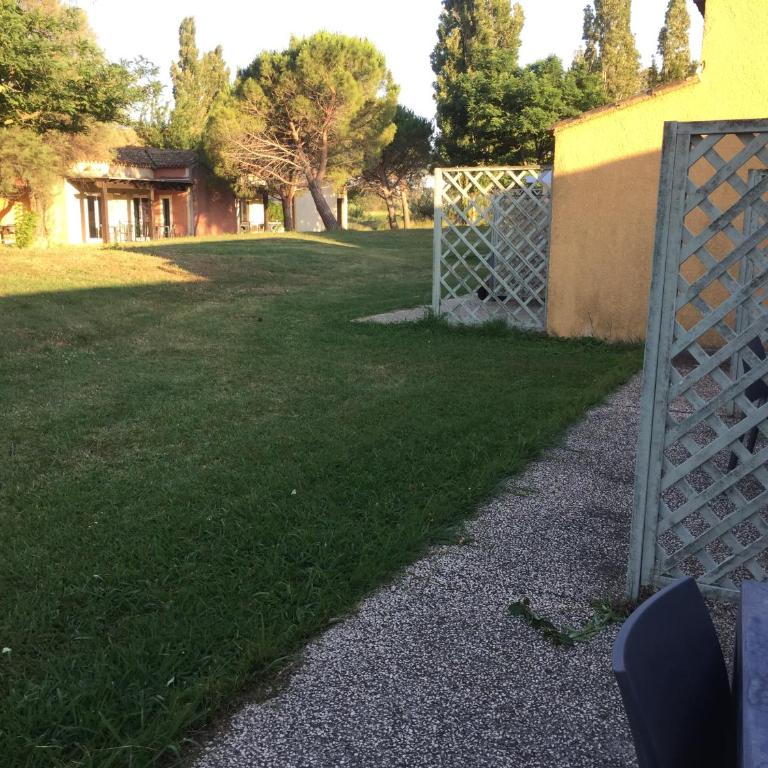 Appartement village 7 en résidence de vacances en Camargue - Apartamento de 1 dormitorio - 33