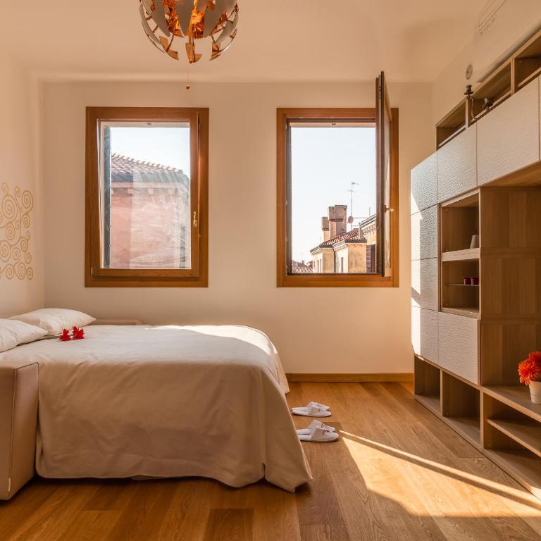 SUNNY NEST CANAL VIEW IN VENICE CHIC MOVIDA - Appartamento - 14