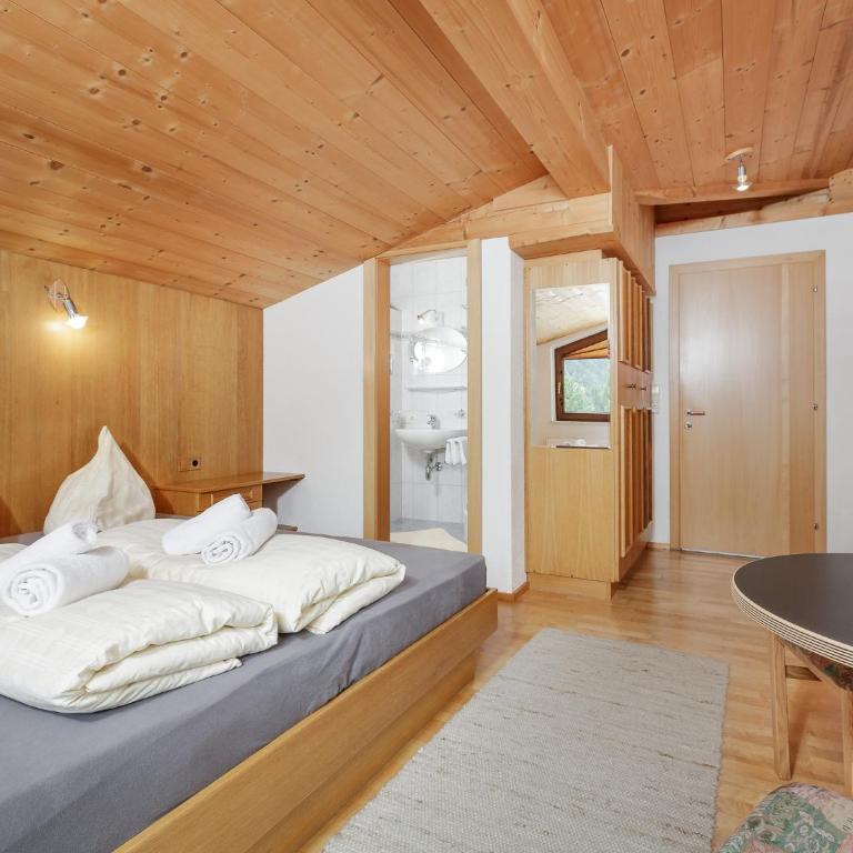 Apart Gentiana - Appartement 4 Chambres avec Balcon - 5
