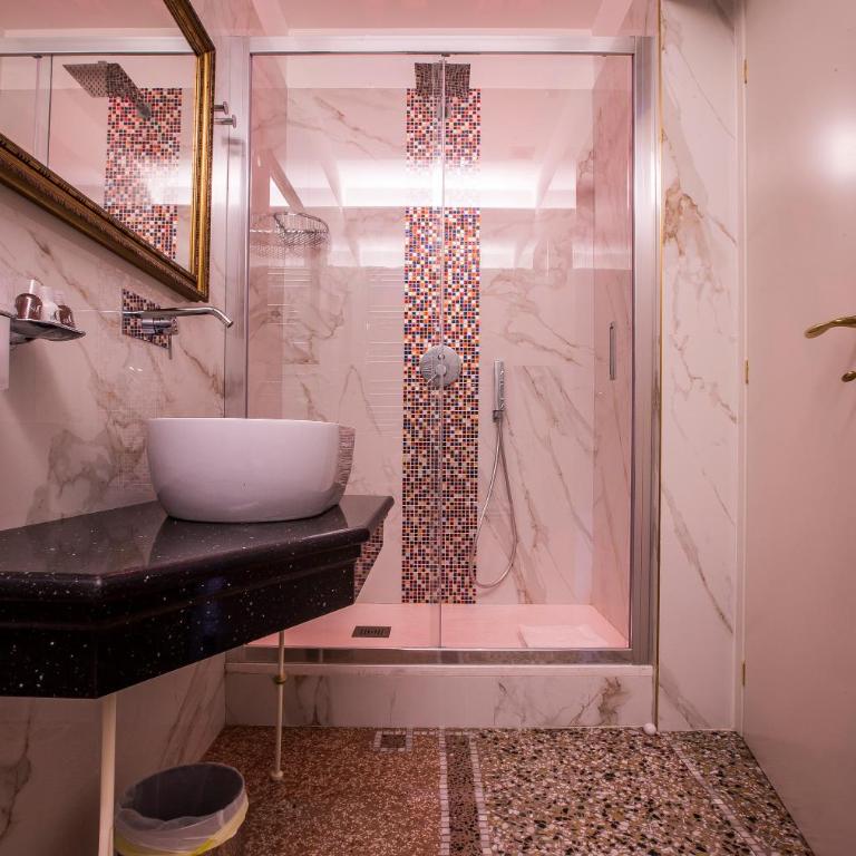 Trastevere Royal Suite Trilussa - Camera Matrimoniale Classic - 6