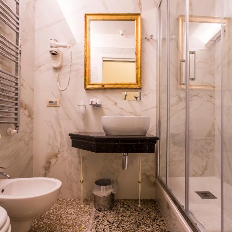 Trastevere Royal Suite Trilussa - Camera Matrimoniale Classic - 7