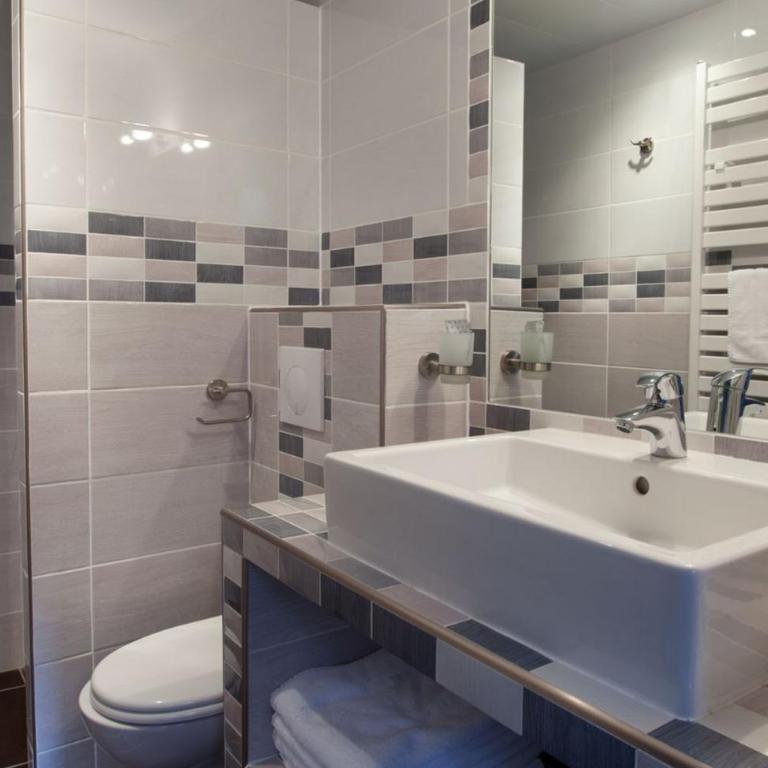Cosmotel Hotel - Chambre Triple - 3