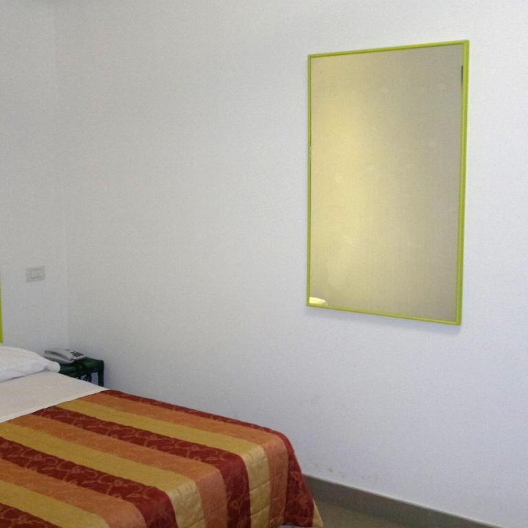 Hotel Eden - Economy Double Room - 4
