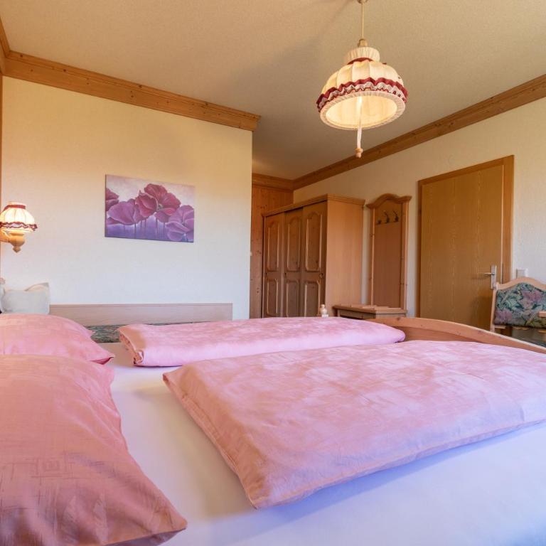 Pension Stoffenbauer - Family Room with Mountain View - 12