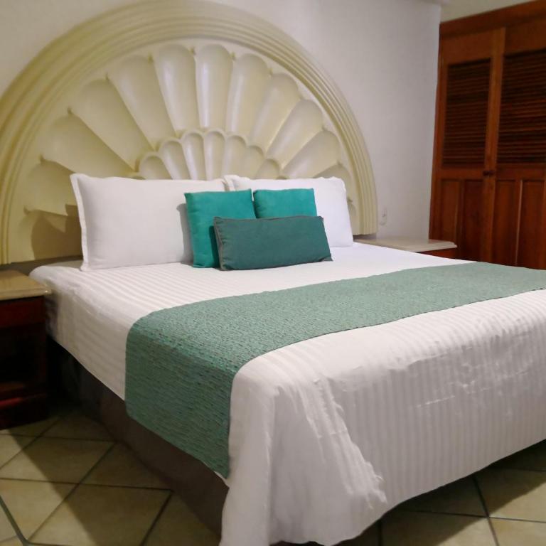 Hotel Playa Marina - Suite - 1