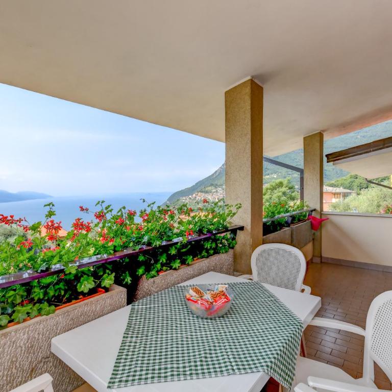 Residence Calap - Appartamento con Balcone e Vista Lago - 12