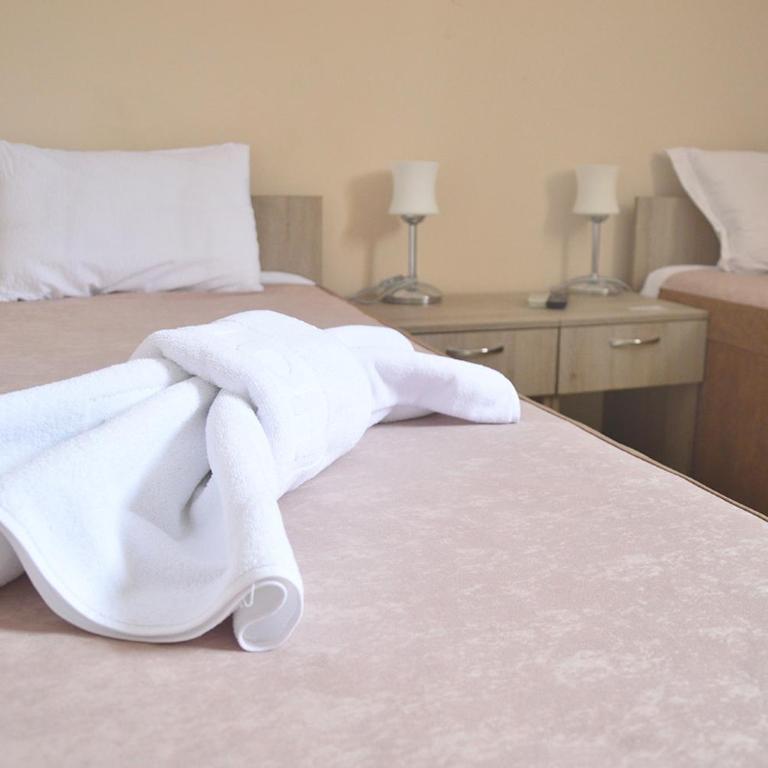 Garni Hotel Tri O - Twin Room - 8