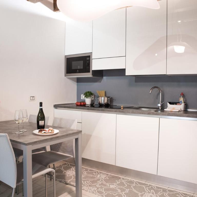 Venetian Mood private apartment - Monolocale - 16