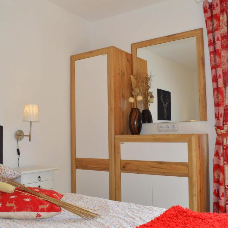 Haus Susanne - Doppelzimmer mit Balkon - 27