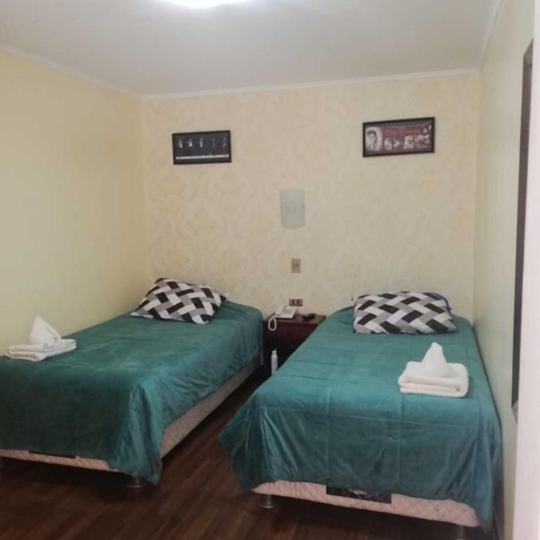 Hotel Portal del Norte - Twin Room with Private Bathroom - 5
