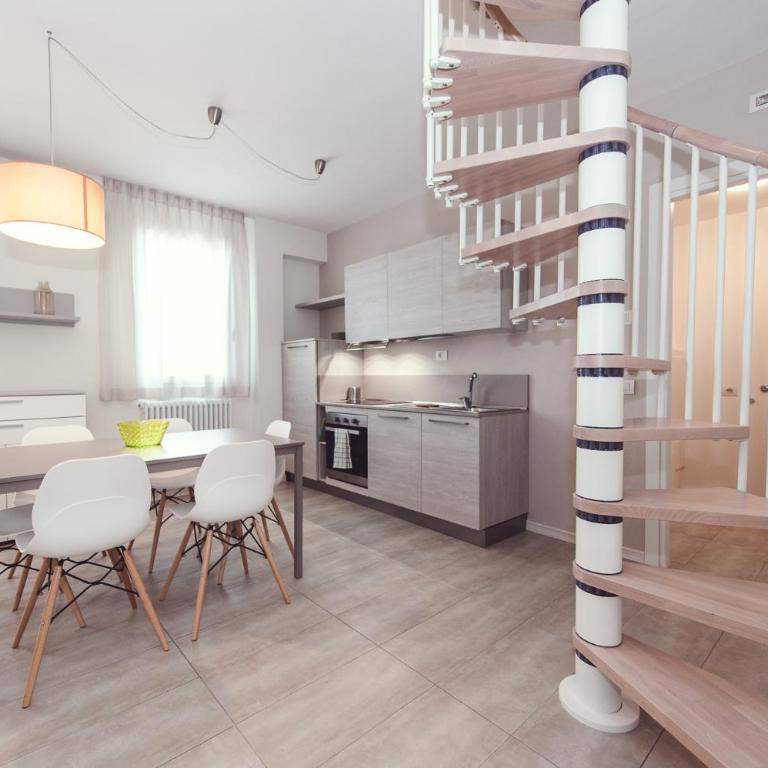 Luccainn - Appartamento con 2 Camere da Letto - 1