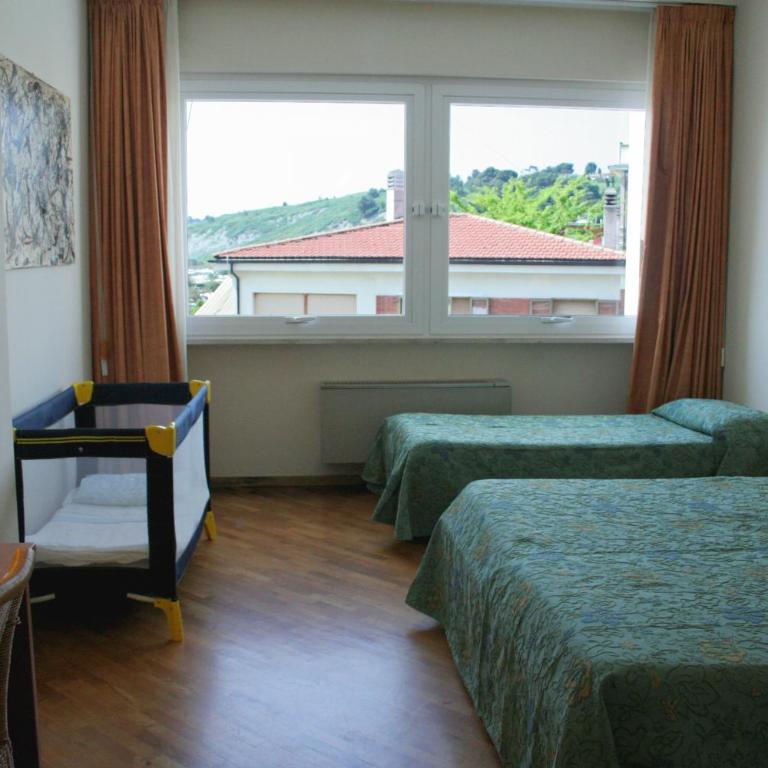 Hotel Scogliera - Camera Quadrupla - 3