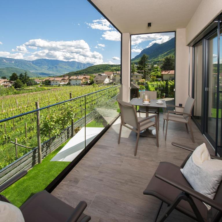 Haus Gregori Modern & Central Stay in Vineyard with Rooftop & Served Breakfast - Appartamento con 2 Camere da Letto e Balcone - 17