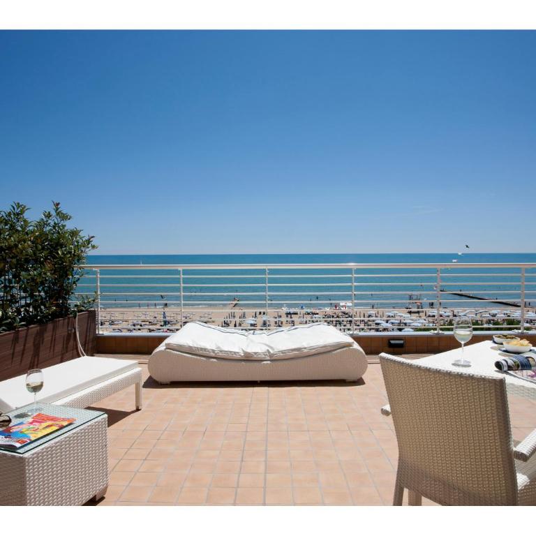 Hotel Aurora - Camera Matrimoniale Executive con Vista Mare - 1