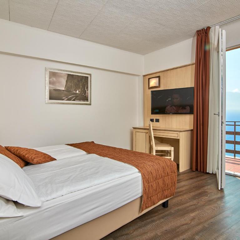 Hotel Le Balze - Aktiv & Wellness - Classic Double or Twin Room with Lake View and Balcony - 5