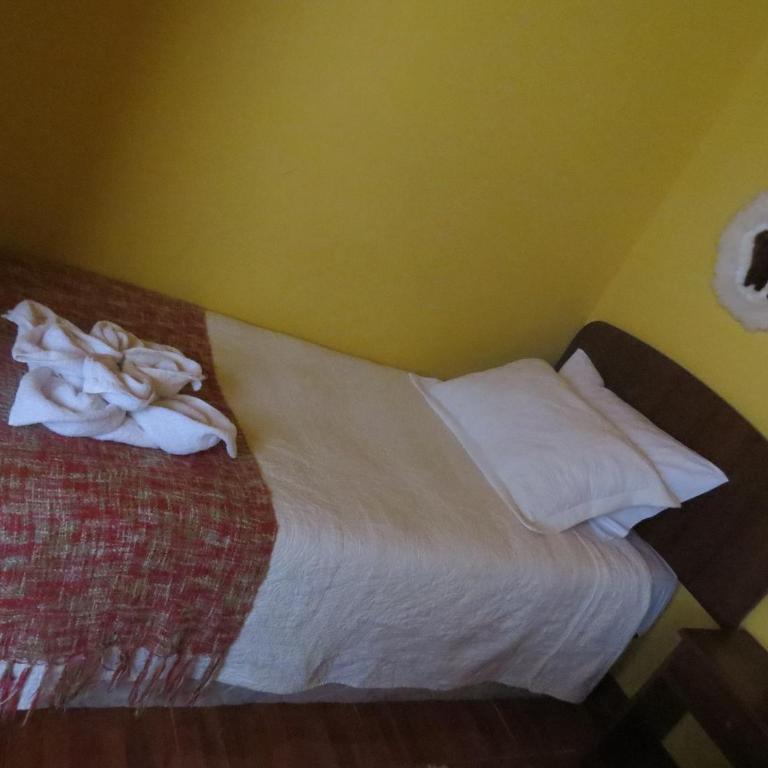 Hostal Alabalti - Habitación Triple con baño privado - 12