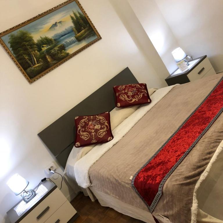 BB Stay Station - Camera Matrimoniale con Bagno in Comune - 12
