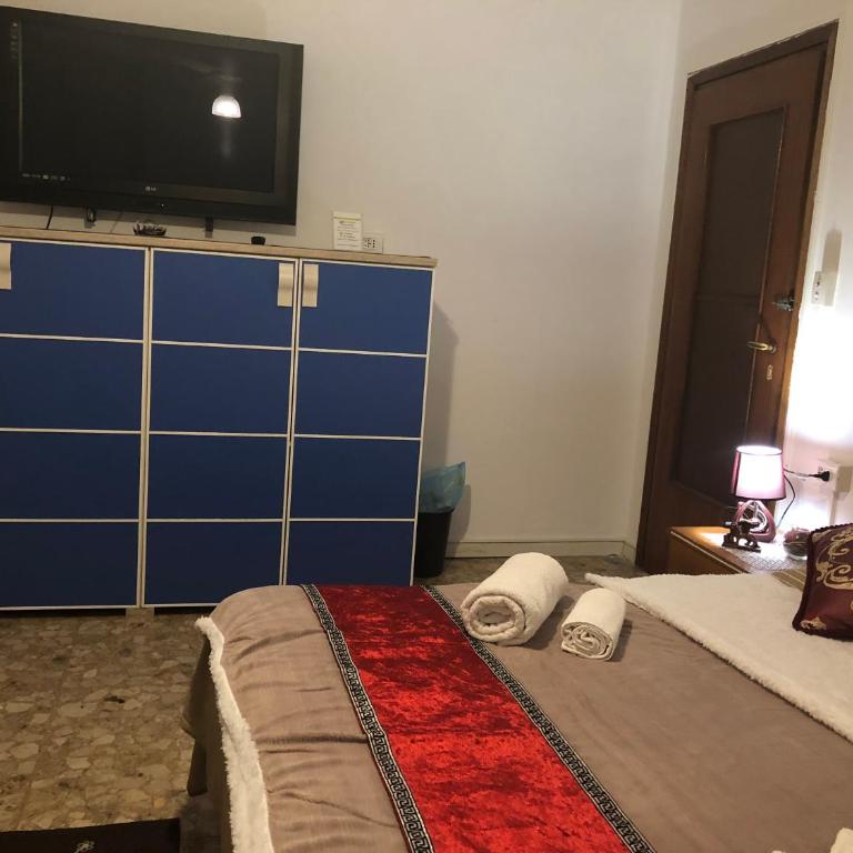 BB Stay Station - Camera Tripla con Bagno in Comune - 23