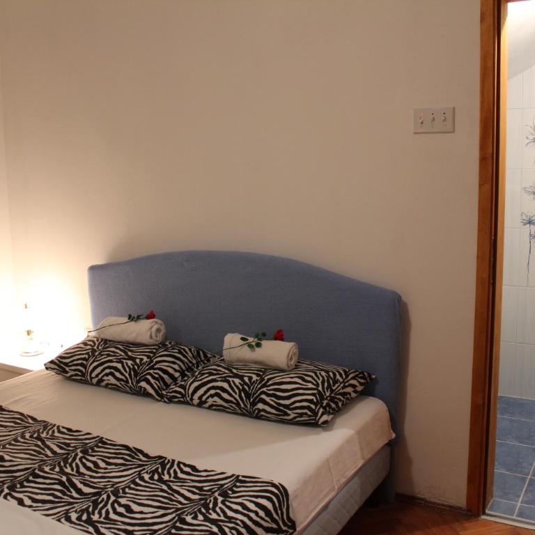 Adriana Apartments - Two-Bedroom Apartment - 11