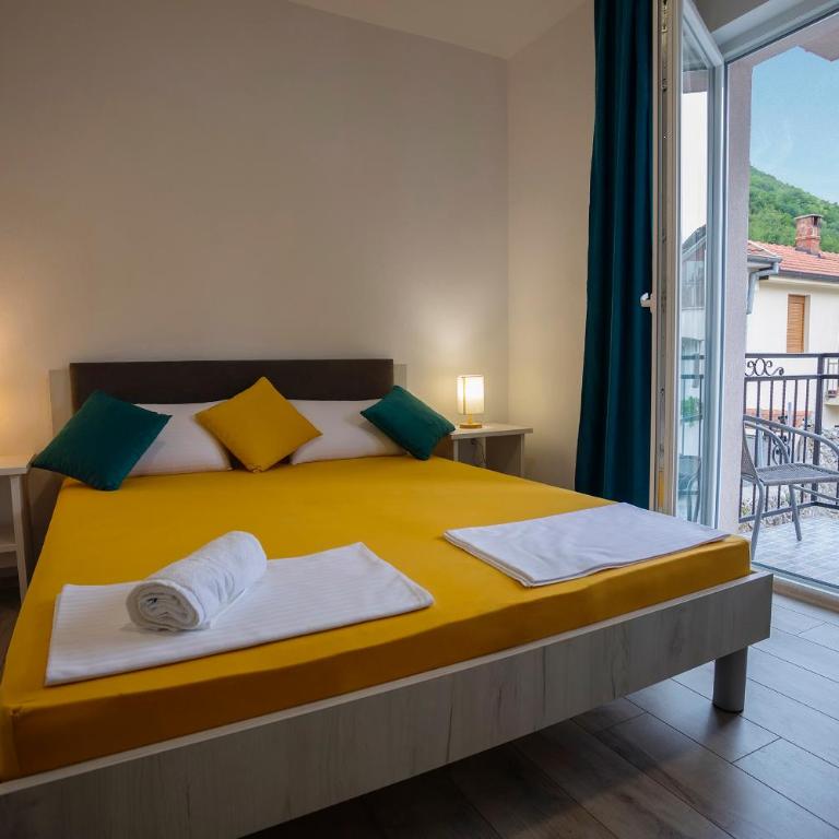Villa Odobasic Rooms - Double Room with Private Bathroom - 4