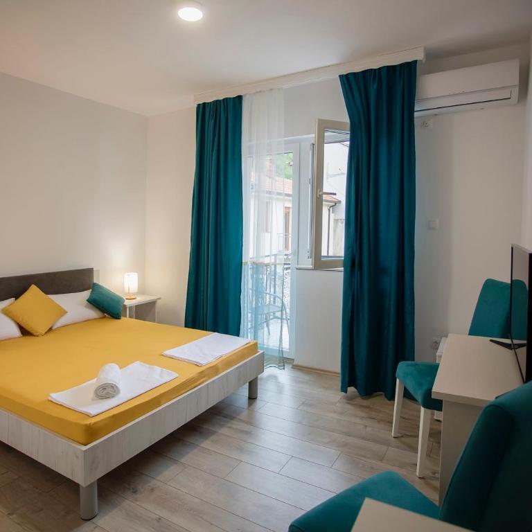 Villa Odobasic Rooms - Double Room with Private Bathroom - 6