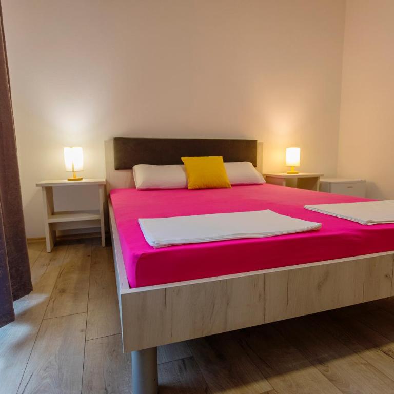 Villa Odobasic Rooms - Double Room with Private Bathroom - 1