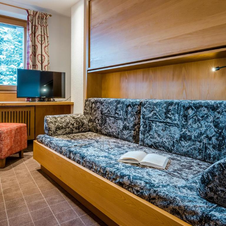 Hotel Auenhof - Familienzimmer mit Balkon - Nebengebäude - 5
