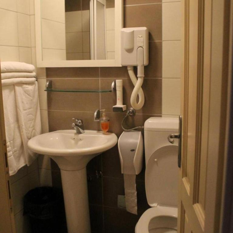 Hotel Snjezna kuca - Nature Park of Bosnia Herzegovina - Classic Double or Twin Room - 4