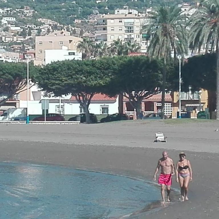Apartamentos Angelita Plaza Beach - One-Bedroom Apartment - 8