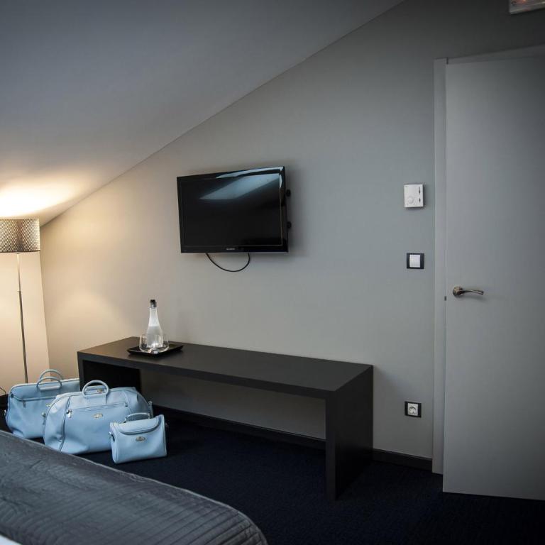 Hotel Forum Evolución - Estudio con cama extragrande y sofá cama - 7