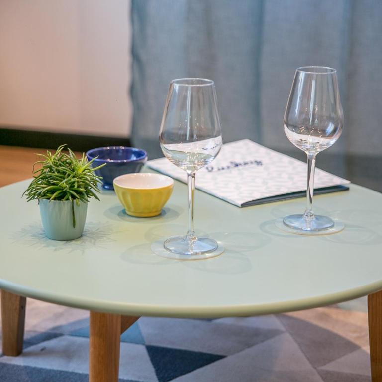 DOUCES NUITS CAENNAISES - Parking Privé inclus, centre ville - Appartement - 9