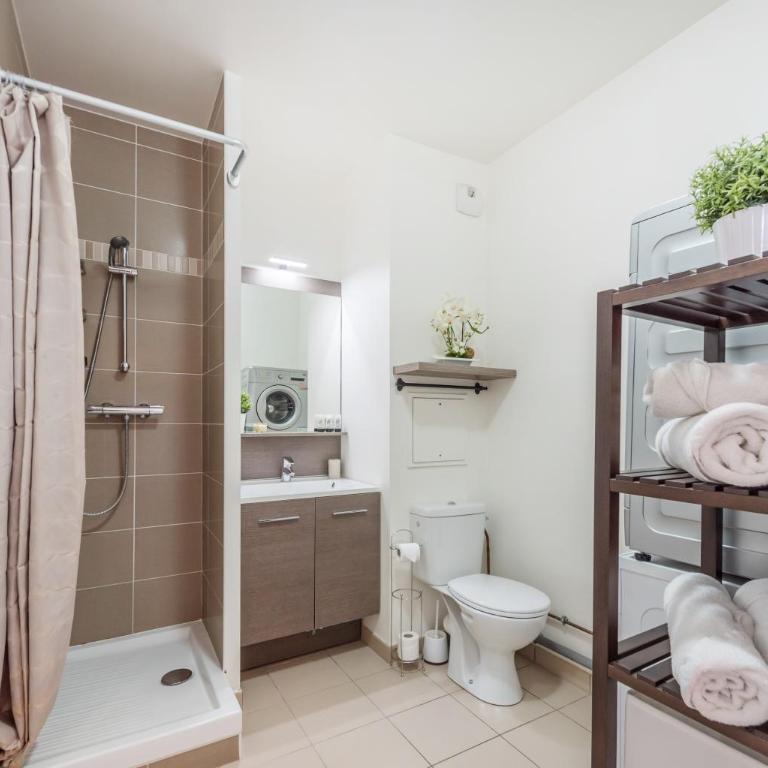 Air-conditioned apartment, walking distance to disney - DISNEY MAGICAL HOMES, PARIS - Appartement - 10