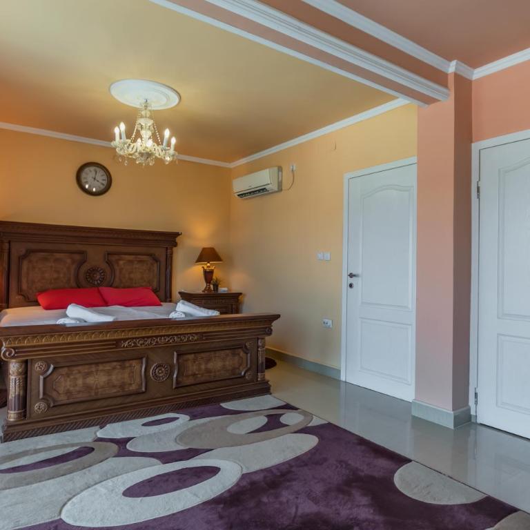 Villa Tivat - Vila s 5 Spavaćih Soba i Sopstvenim Bazenom - 8