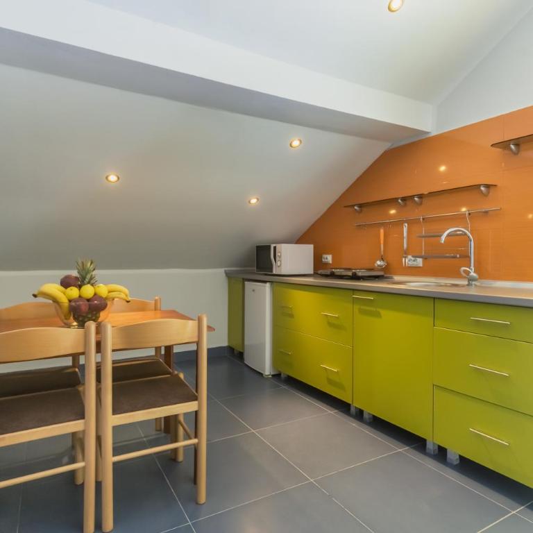 Villa Tivat - Vila s 5 Spavaćih Soba i Sopstvenim Bazenom - 23
