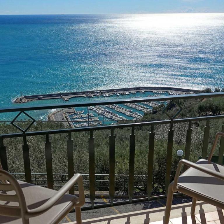 Hotel Rosita - Camera Matrimoniale con Balcone e Vista Mare - 1