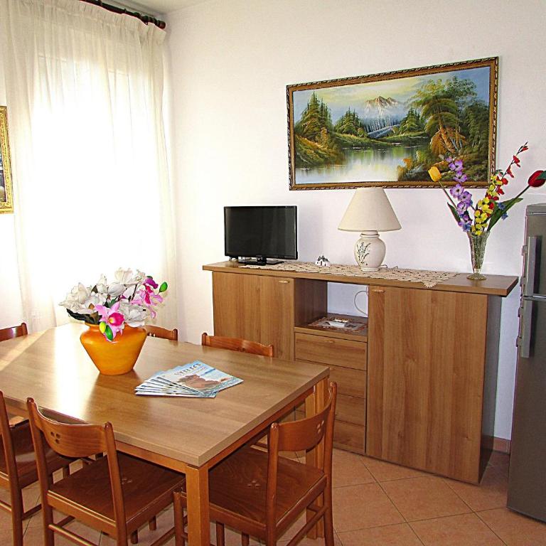 Patrizia - Two-Bedroom Apartment - 15