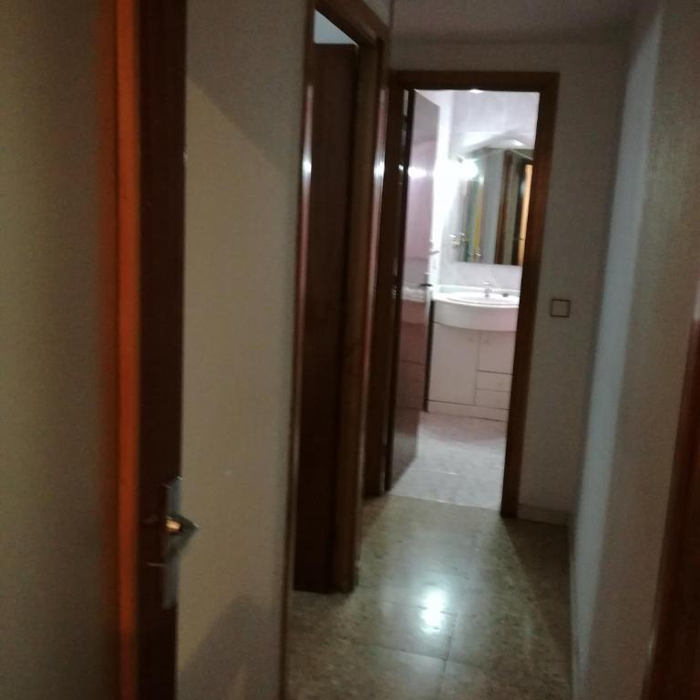 VIVIENDA COMPLETA EN SEVILLA - Apartamento con terraza - 64