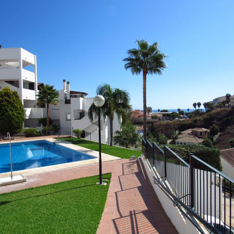 Lomas de Mena - Apartamento - 17